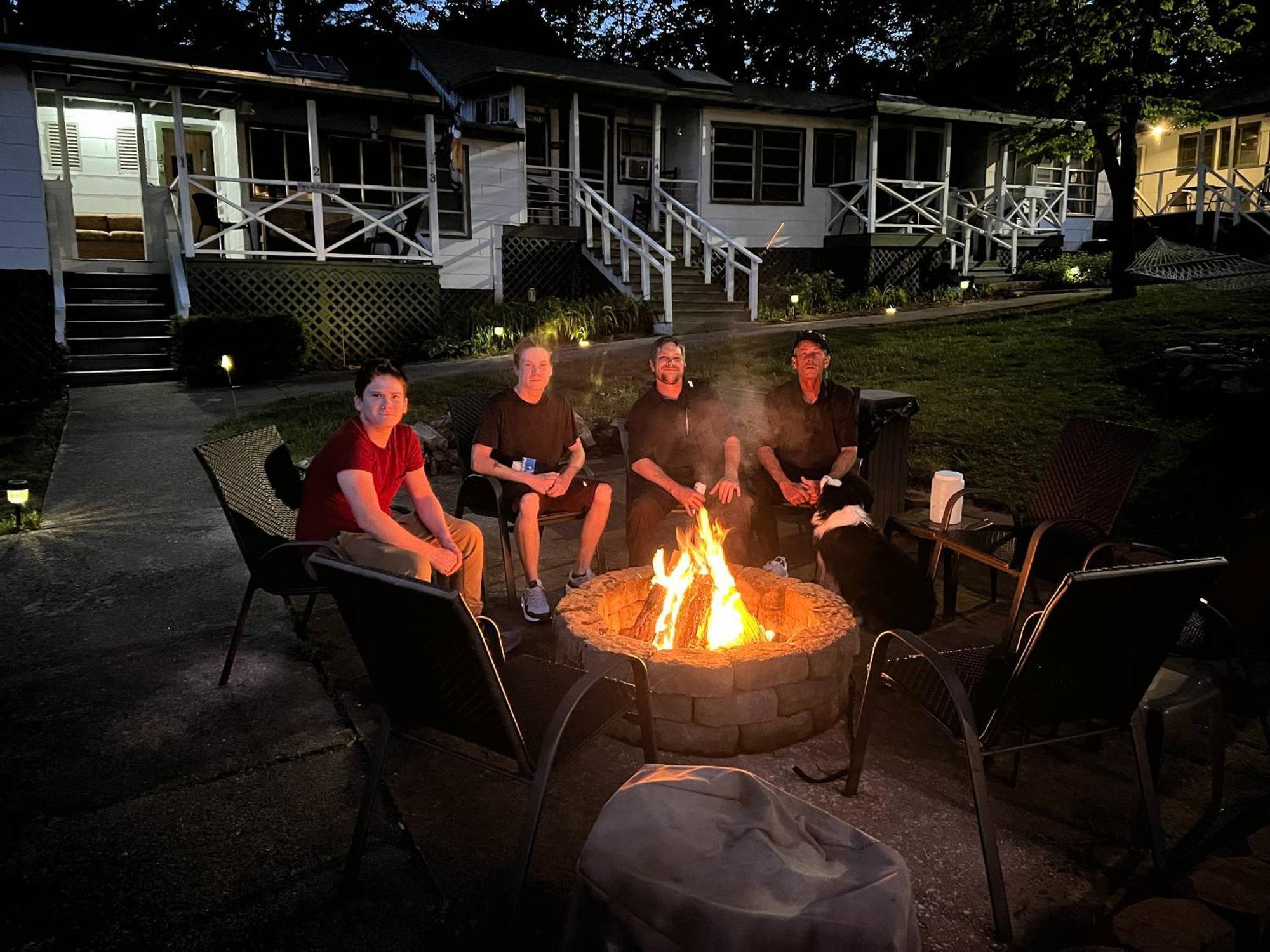 Mountain Lake Cottages Hendersonville Extérieur photo